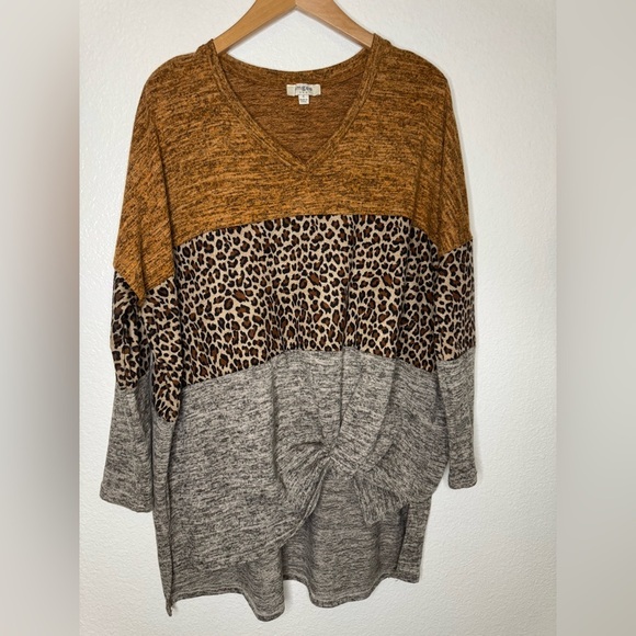 Umgee Animal Print Oversized Top - Size Small.  #127 - Picture 1 of 12